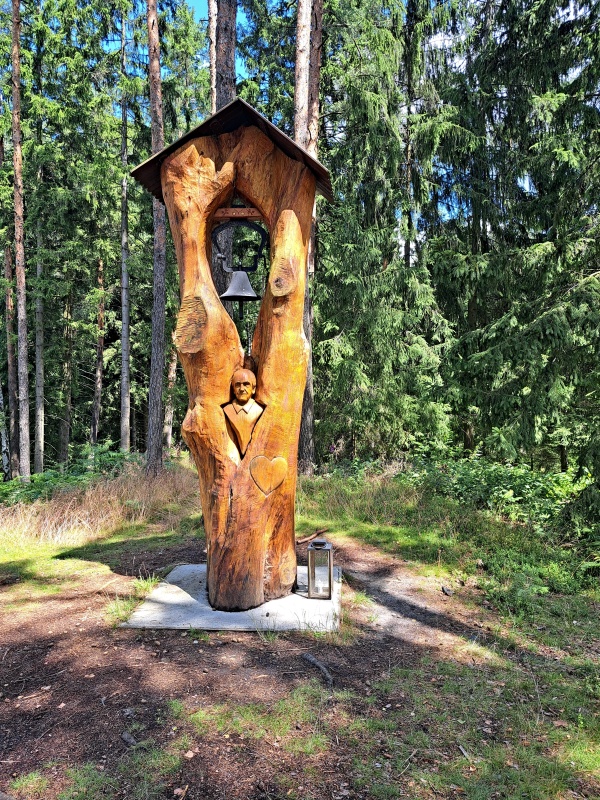 25_DŘEVĚNÁ ZVONIČKA